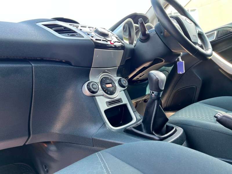 2012 FORD FIESTA 2012 FORD FIESTA