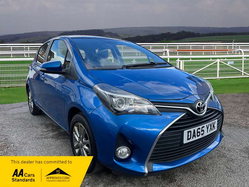 A 2015 TOYOTA YARIS VVT-I ICON A 2015 TOYOTA YARIS VVT-I ICON