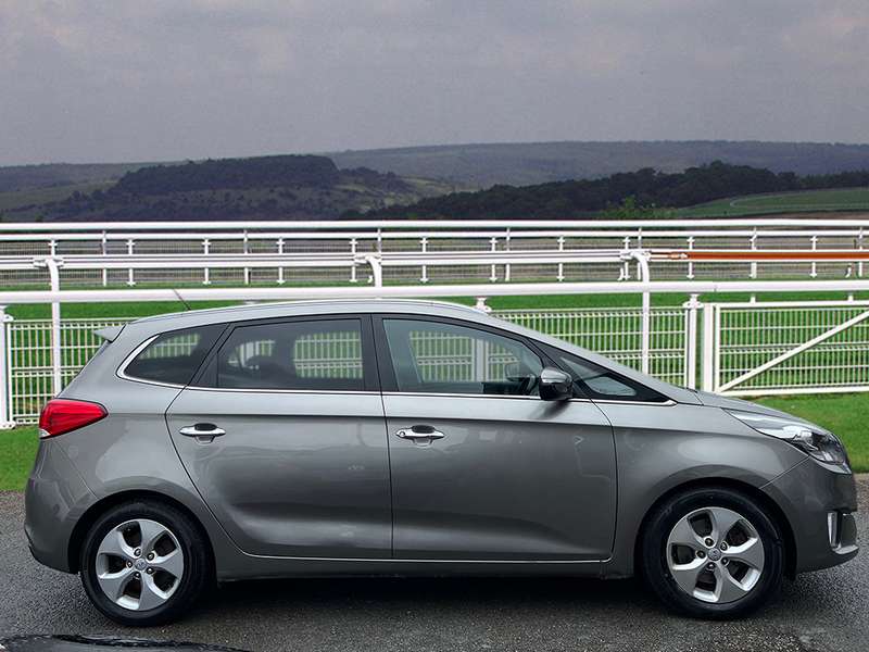 2014 KIA CARENS 2014 KIA CARENS