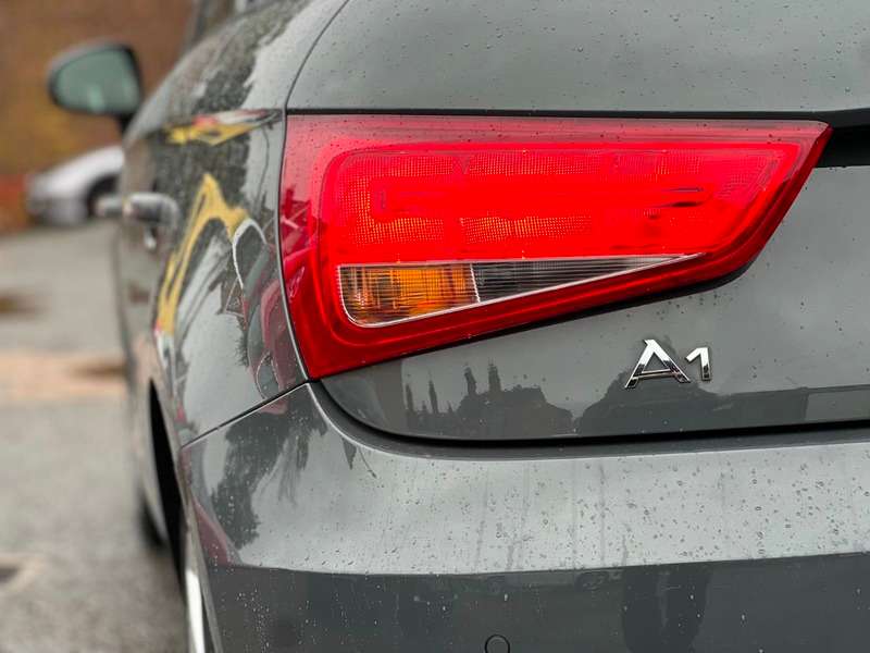 2017 AUDI A1 2017 AUDI A1