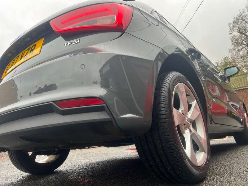 2017 AUDI A1 2017 AUDI A1