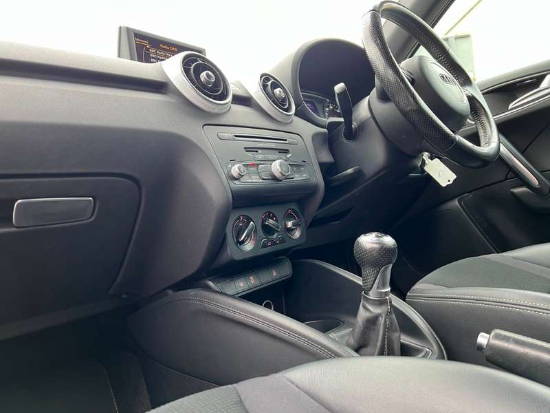 2014 AUDI A1 2014 AUDI A1