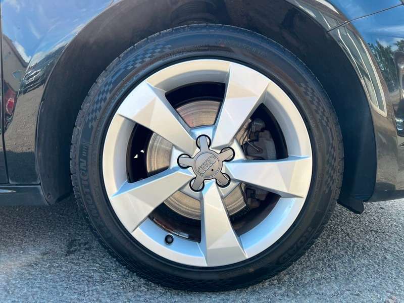 2015 AUDI A1 2015 AUDI A1