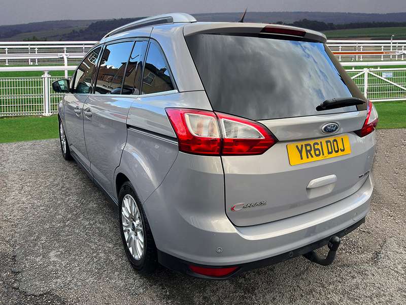 A 2011 FORD C-MAX GRAND TITANIUM TDCI A 2011 FORD C-MAX GRAND TITANIUM TDCI