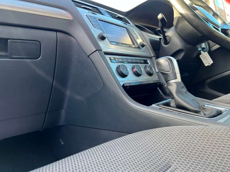 2017 VOLKSWAGEN GOLF 2017 VOLKSWAGEN GOLF