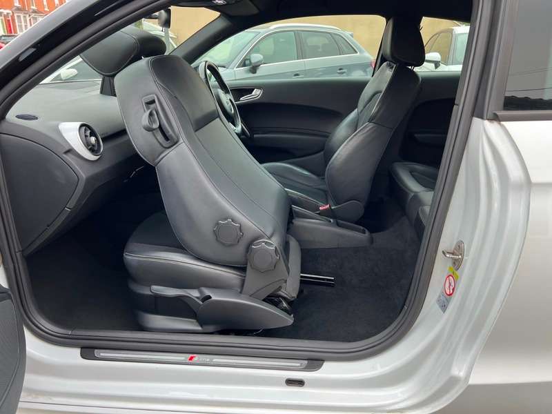 2014 AUDI A1 2014 AUDI A1