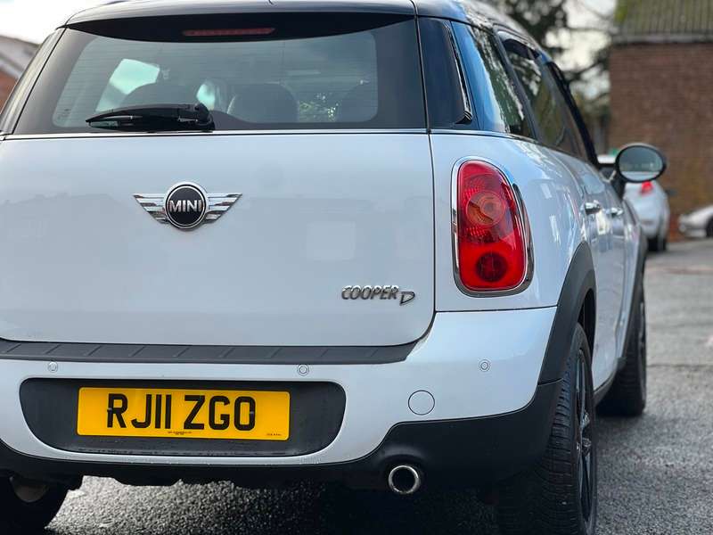 2011 MINI COUNTRYMAN 2011 MINI COUNTRYMAN
