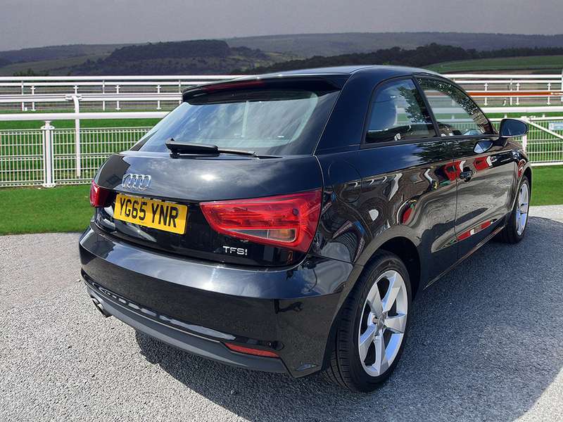 2015 AUDI A1 2015 AUDI A1