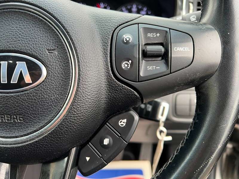 2014 KIA CARENS 2014 KIA CARENS