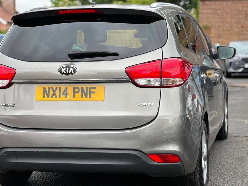 2014 KIA CARENS 2014 KIA CARENS