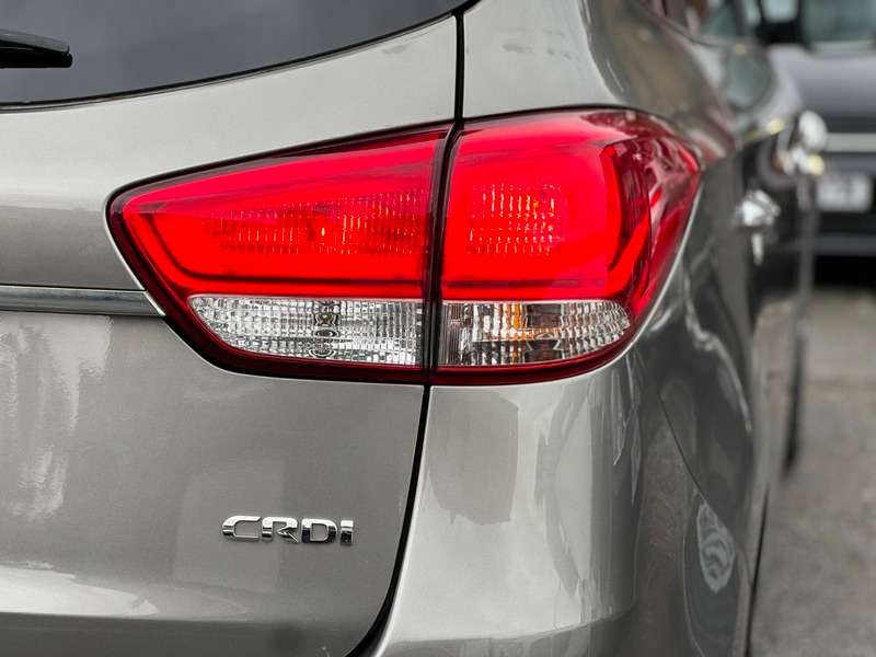 2014 KIA CARENS 2014 KIA CARENS