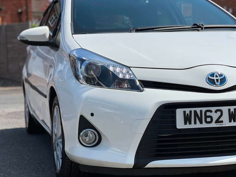 2012 TOYOTA YARIS 2012 TOYOTA YARIS
