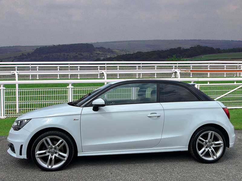 A 2013 AUDI A1 TFSI S LINE A 2013 AUDI A1 TFSI S LINE