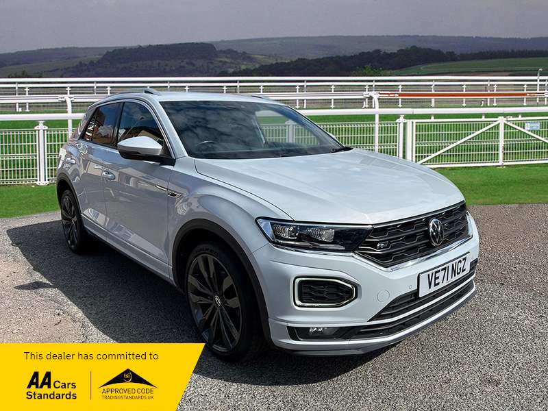 A 2021 VOLKSWAGEN T-ROC R-LINE TDI EVO DSG A 2021 VOLKSWAGEN T-ROC R-LINE TDI EVO DSG
