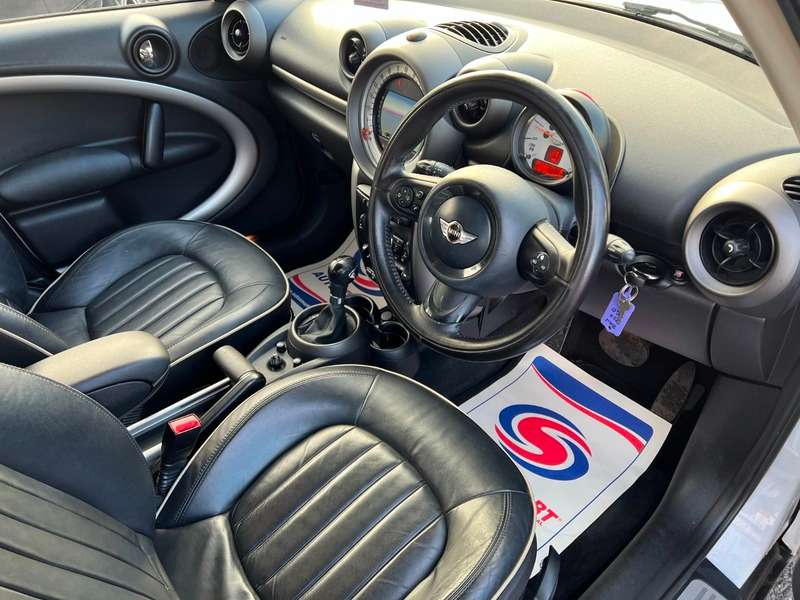 2011 MINI COUNTRYMAN 2011 MINI COUNTRYMAN