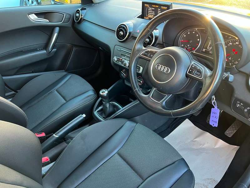 2017 AUDI A1 2017 AUDI A1