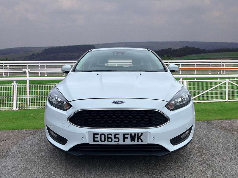 A 2015 FORD FOCUS ZETEC TDCI A 2015 FORD FOCUS ZETEC TDCI