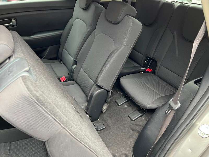 2014 KIA CARENS 2014 KIA CARENS