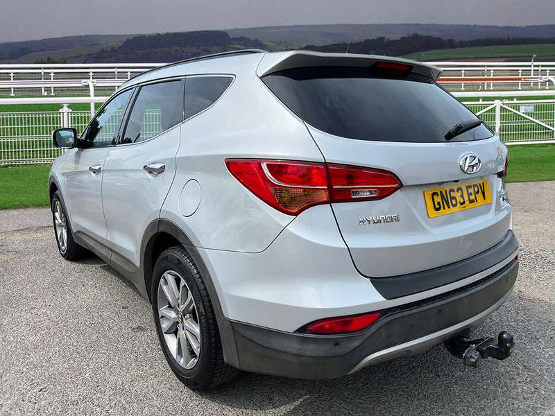 A 2013 HYUNDAI SANTA FE CRDI PREMIUM A 2013 HYUNDAI SANTA FE CRDI PREMIUM