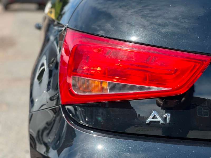 2015 AUDI A1 2015 AUDI A1