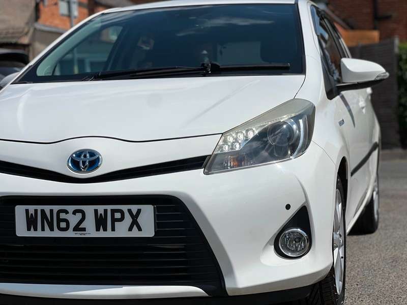 2012 TOYOTA YARIS 2012 TOYOTA YARIS