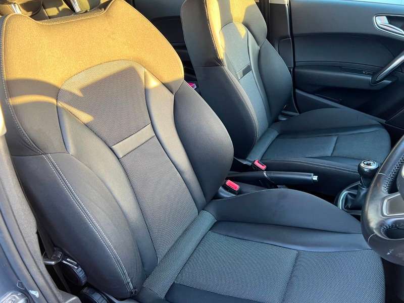 2017 AUDI A1 2017 AUDI A1