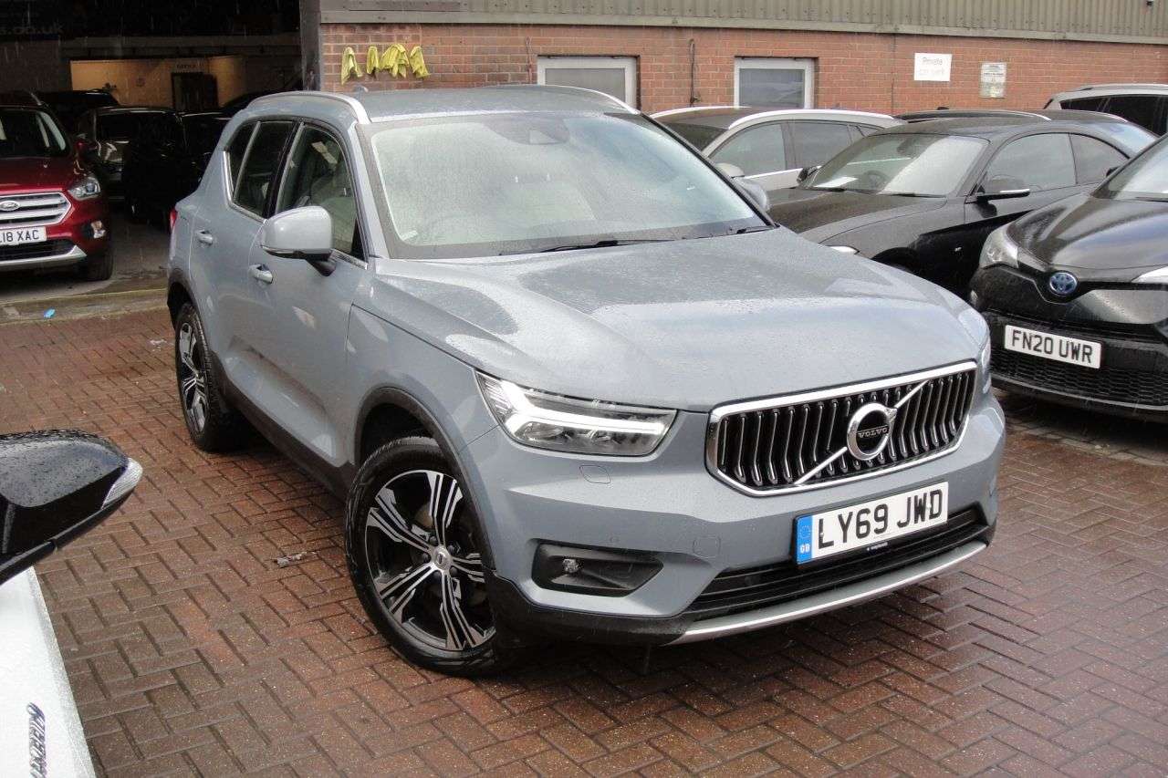 A 2020 VOLVO XC40 2.0 T4 INSCRIPTION PRO 5d 188 BHP MUST BE SEEN GREAT CONDITION AUTO A 2020 VOLVO XC40 2.0 T4 INSCRIPTION PRO 5d 188 BHP MUST BE SEEN GREAT CONDITION AUTO