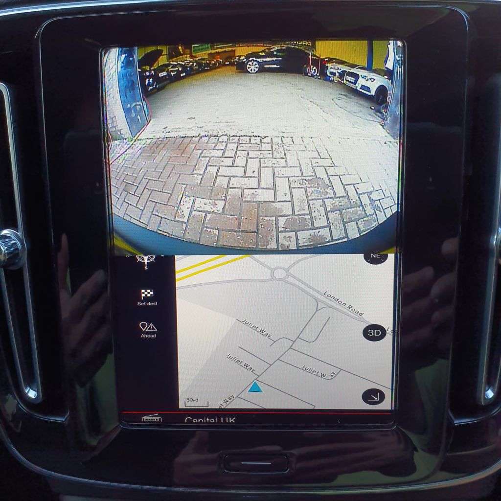 2021 VOLVO XC40 2021 VOLVO XC40