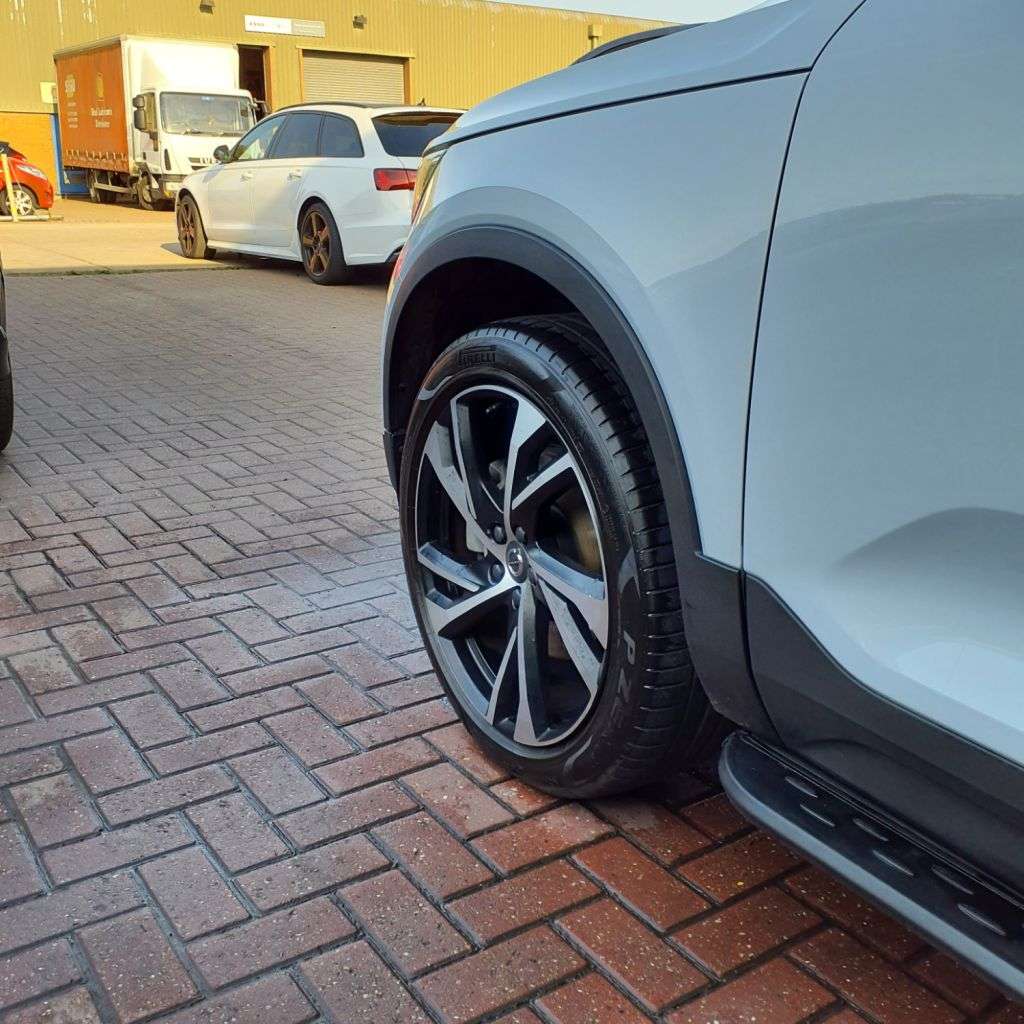 2021 VOLVO XC40 2021 VOLVO XC40