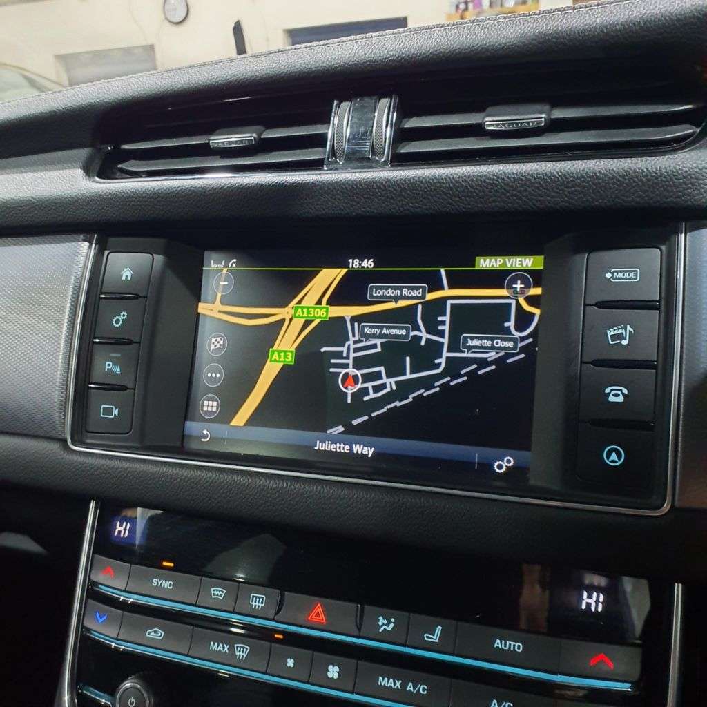 2018 JAGUAR XF 2018 JAGUAR XF