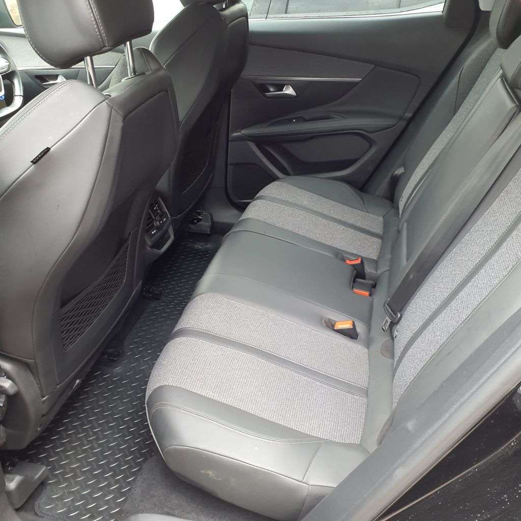 2020 PEUGEOT 3008 2020 PEUGEOT 3008