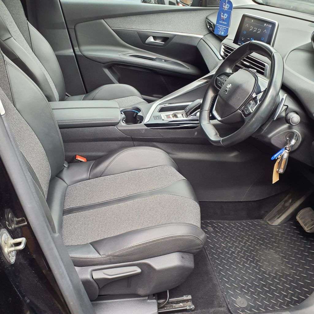 2020 PEUGEOT 3008 2020 PEUGEOT 3008