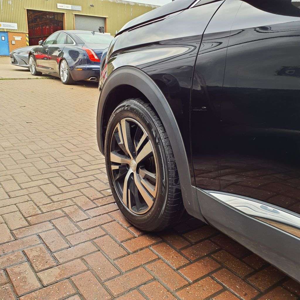 2020 PEUGEOT 3008 2020 PEUGEOT 3008