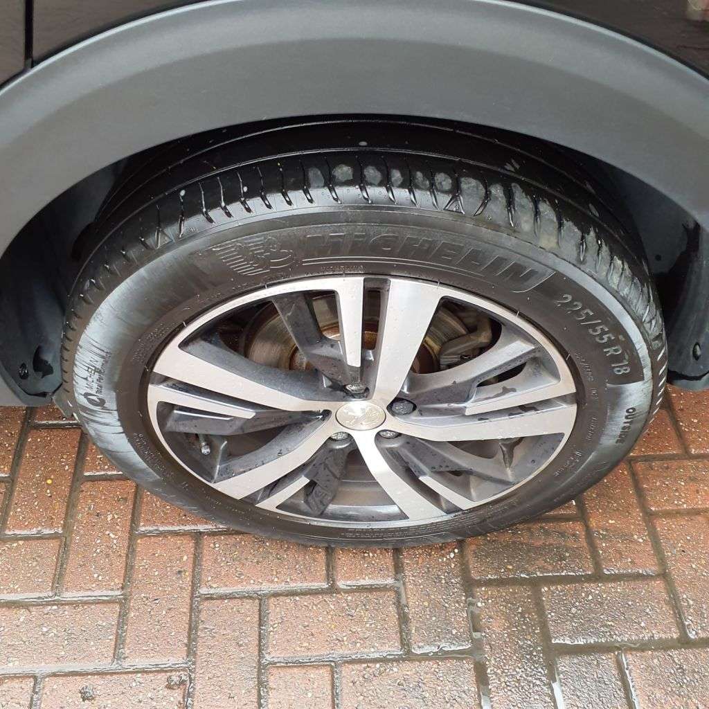 2020 PEUGEOT 3008 2020 PEUGEOT 3008