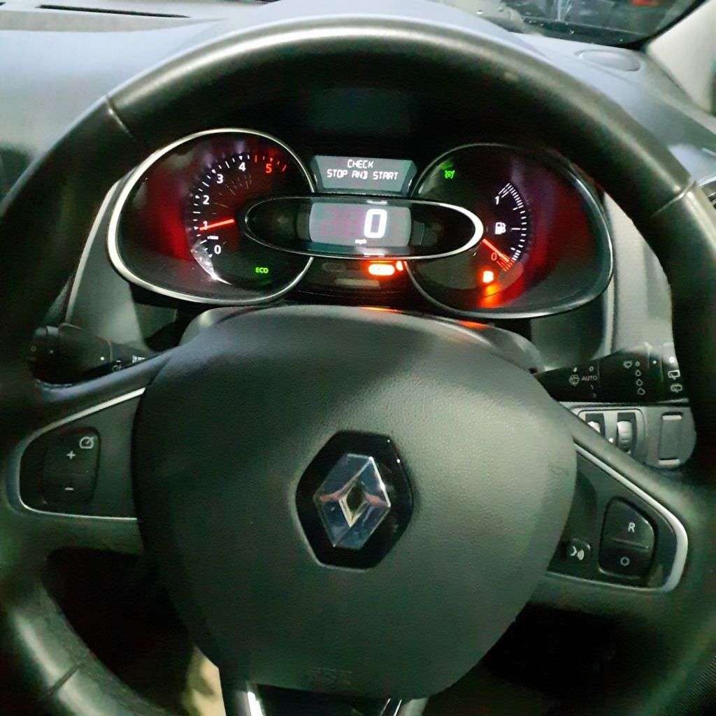 2017 RENAULT CLIO 2017 RENAULT CLIO