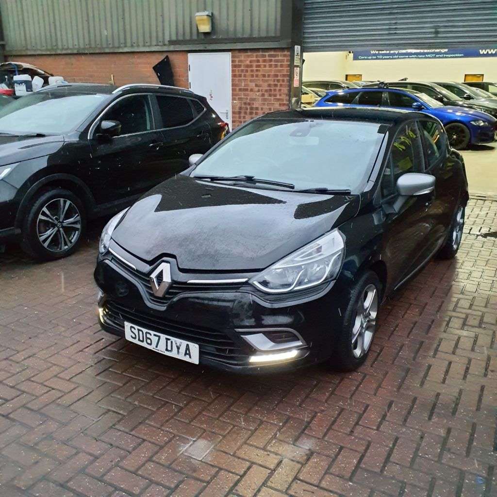 A 2017 RENAULT CLIO DYNAMIQUE NAV DCI A 2017 RENAULT CLIO DYNAMIQUE NAV DCI
