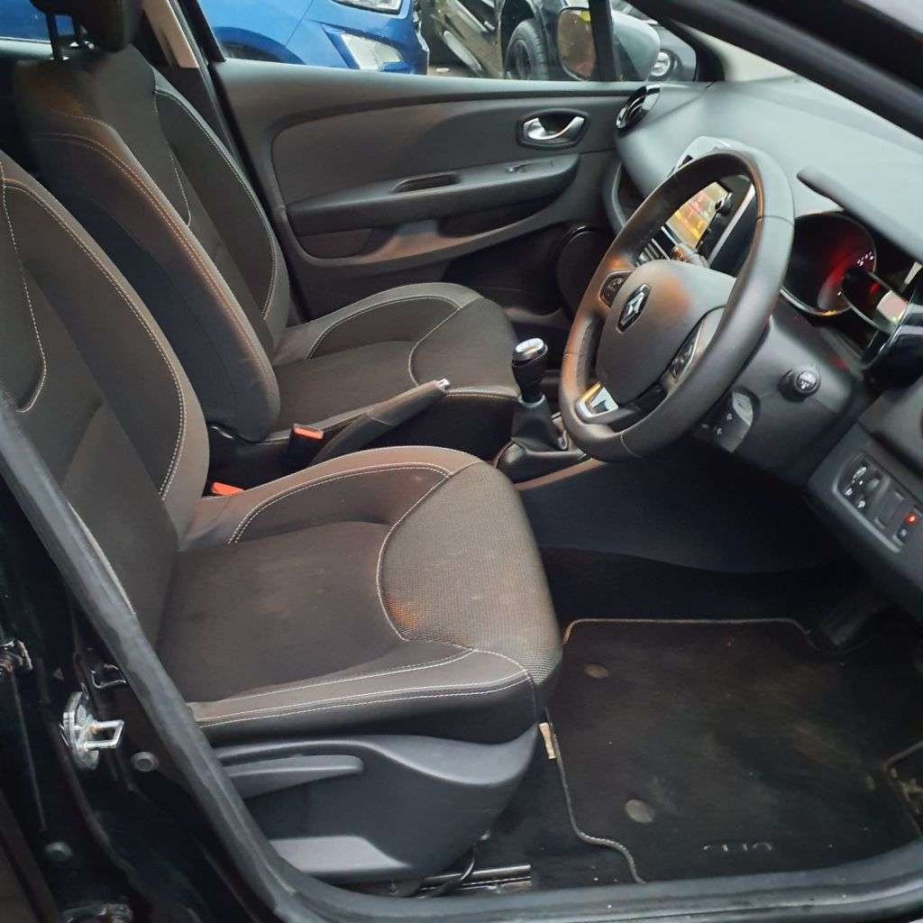 2017 RENAULT CLIO 2017 RENAULT CLIO