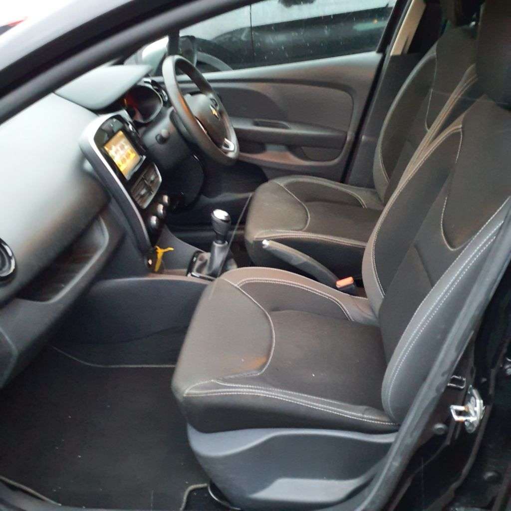 2017 RENAULT CLIO 2017 RENAULT CLIO