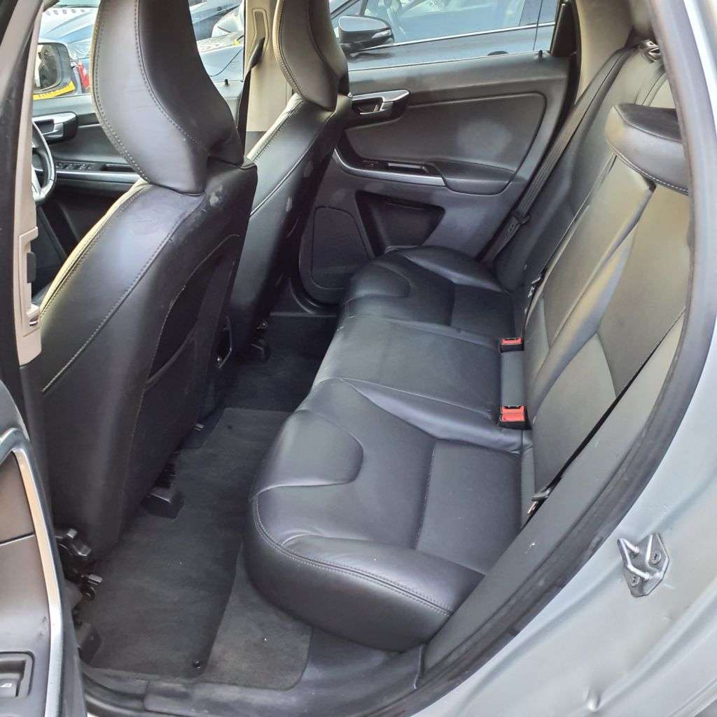 2017 VOLVO XC60 2017 VOLVO XC60