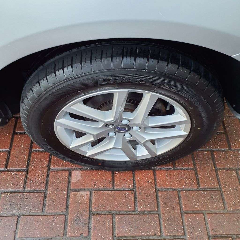 2017 VOLVO XC60 2017 VOLVO XC60