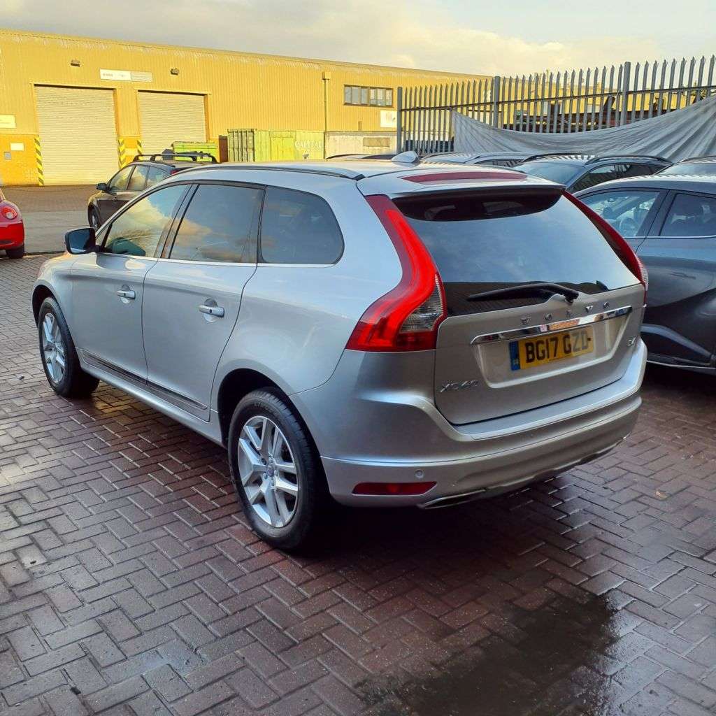 2017 VOLVO XC60 2017 VOLVO XC60