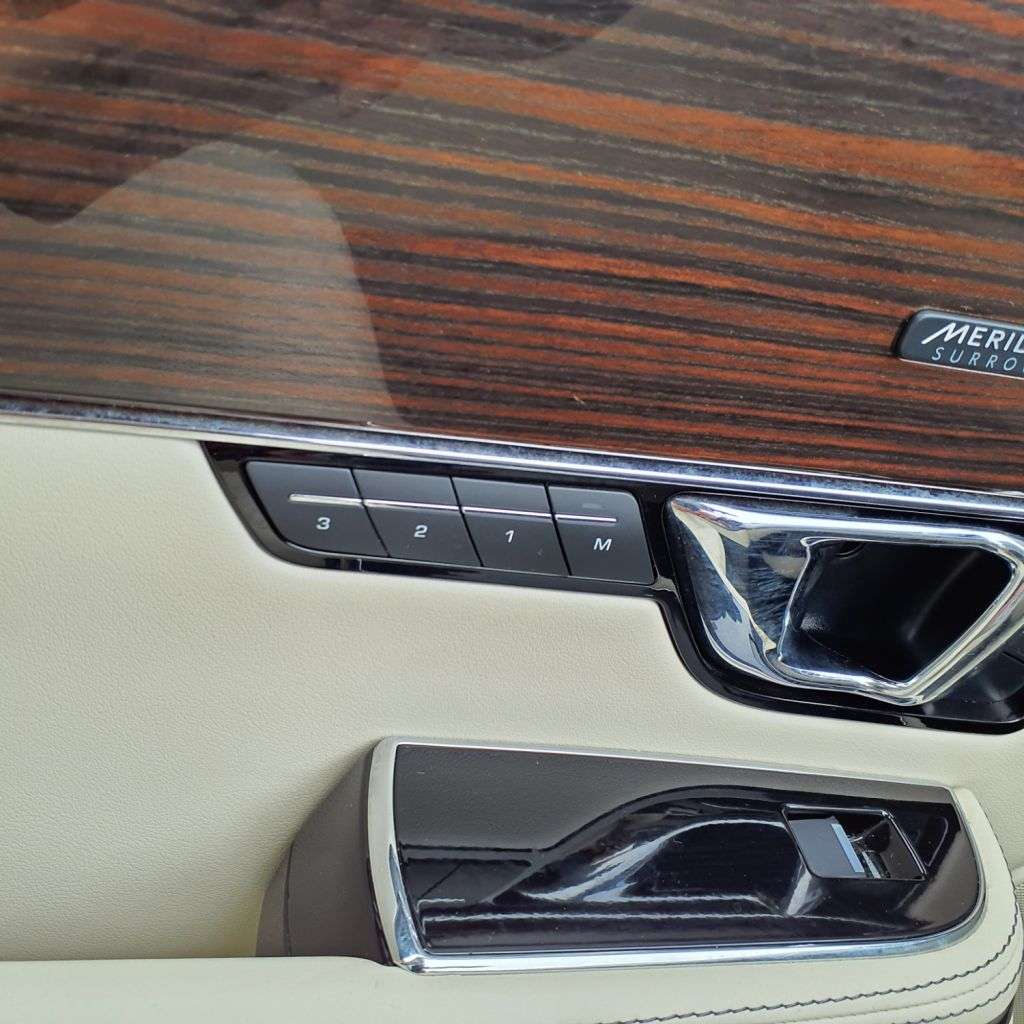 2018 JAGUAR XJ 2018 JAGUAR XJ