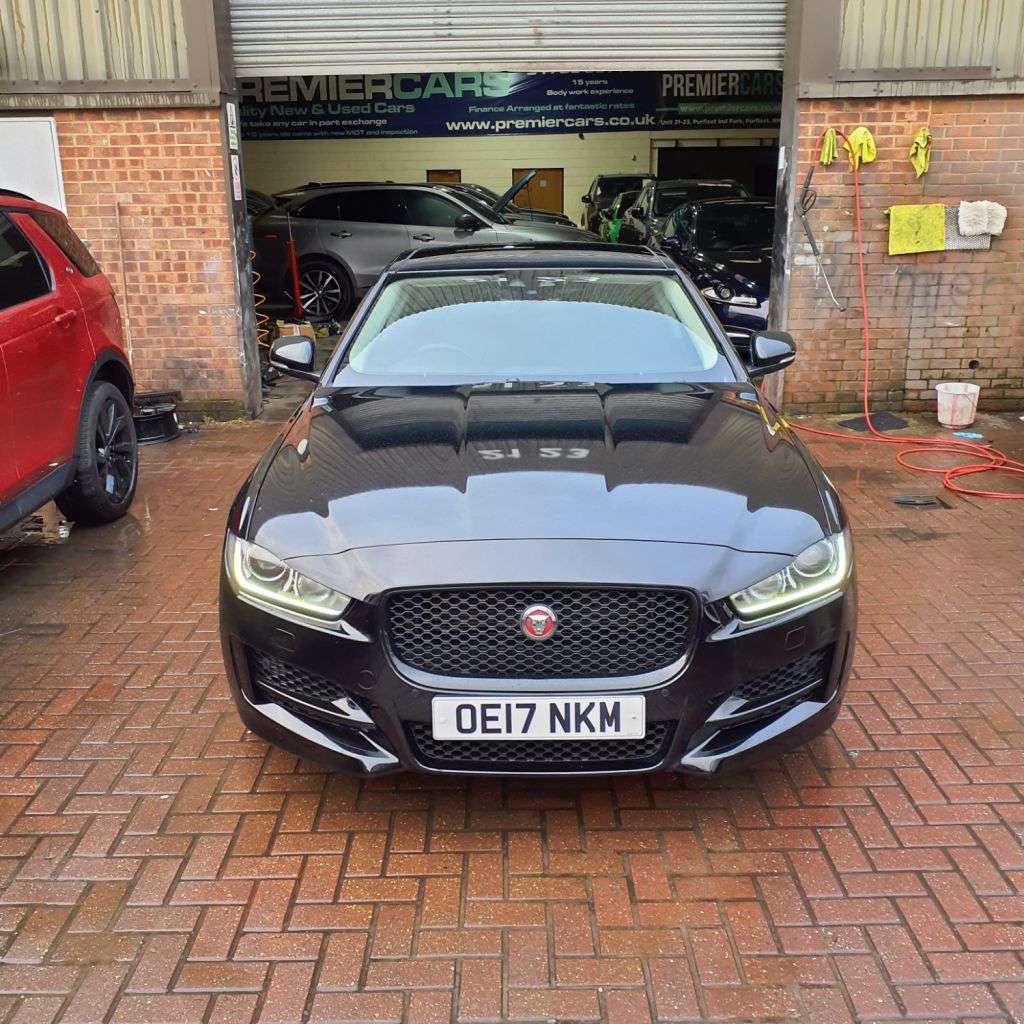 2017 JAGUAR XE 2017 JAGUAR XE