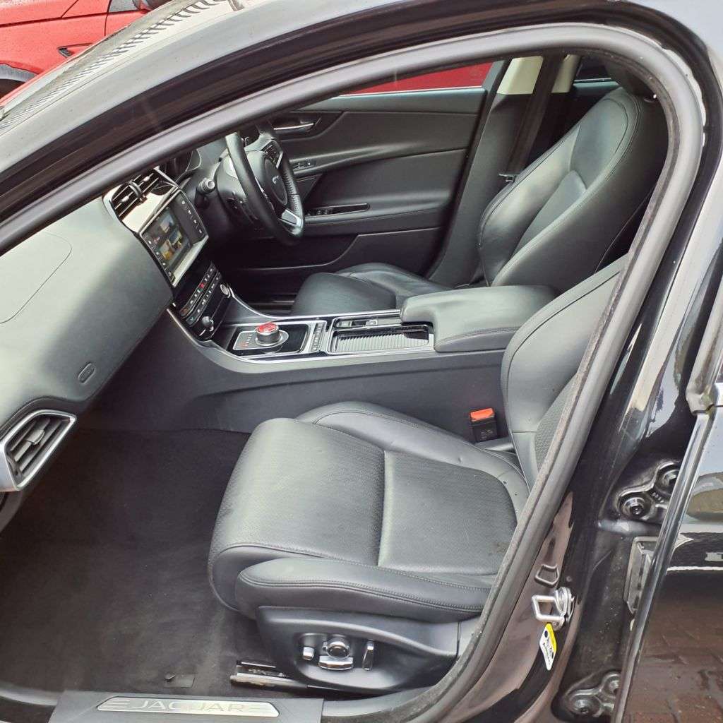 2017 JAGUAR XE 2017 JAGUAR XE