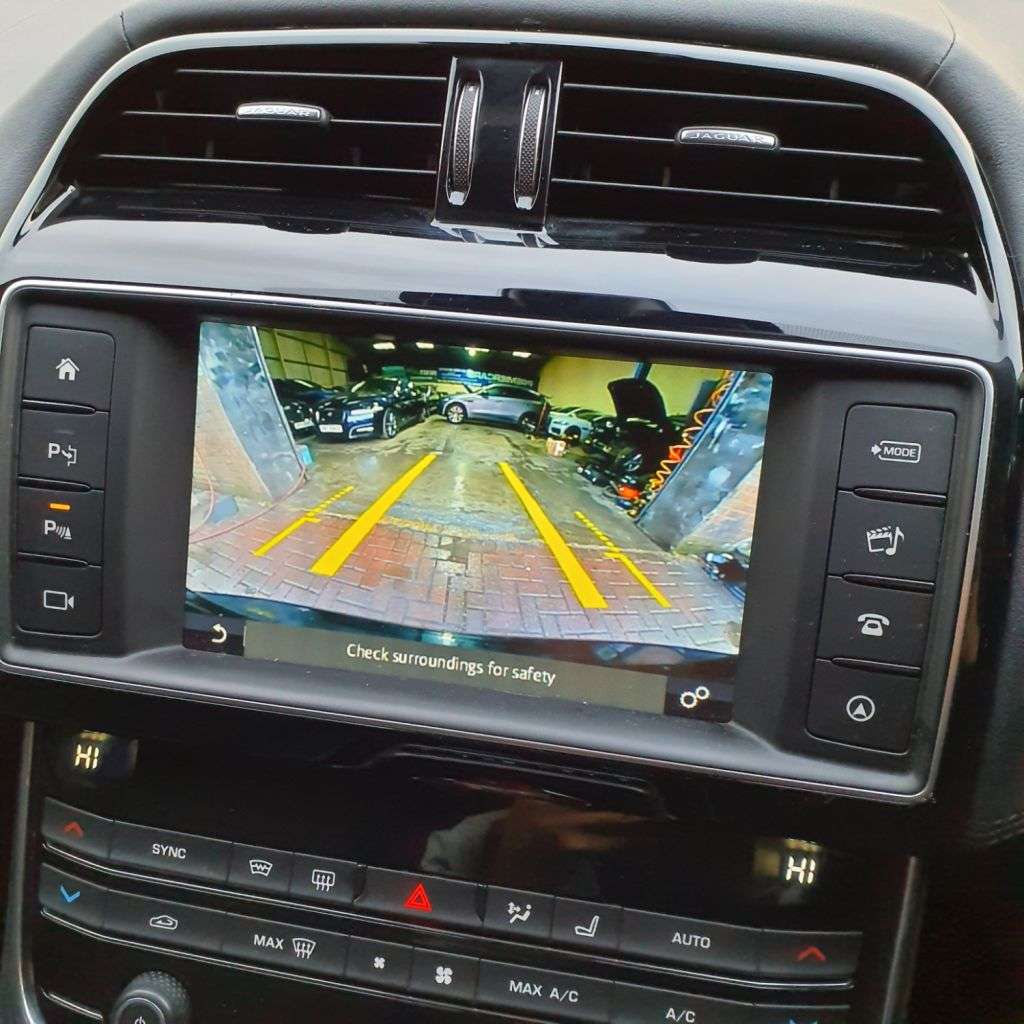 2017 JAGUAR XE 2017 JAGUAR XE