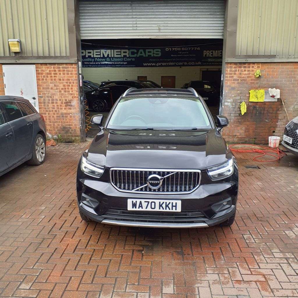 A 2020 VOLVO XC40 2.0 B4 INSCRIPTION MHEV 5d 195 BHP 6 MONTHS WARRANTY 2 KEYS A 2020 VOLVO XC40 2.0 B4 INSCRIPTION MHEV 5d 195 BHP 6 MONTHS WARRANTY 2 KEYS