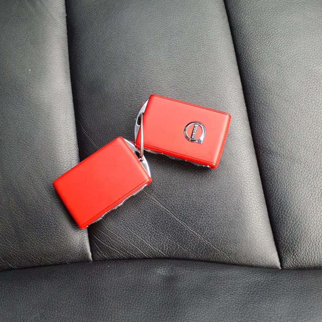 2020 VOLVO XC40 2020 VOLVO XC40