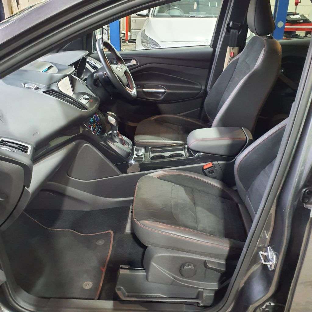 A 2018 FORD KUGA 1.5T EcoBoost ST-Line X SUV 5dr Petrol Auto AWD Euro 6 (s/s) (176 ps) 6 MON A 2018 FORD KUGA 1.5T EcoBoost ST-Line X SUV 5dr Petrol Auto AWD Euro 6 (s/s) (176 ps) 6 MON