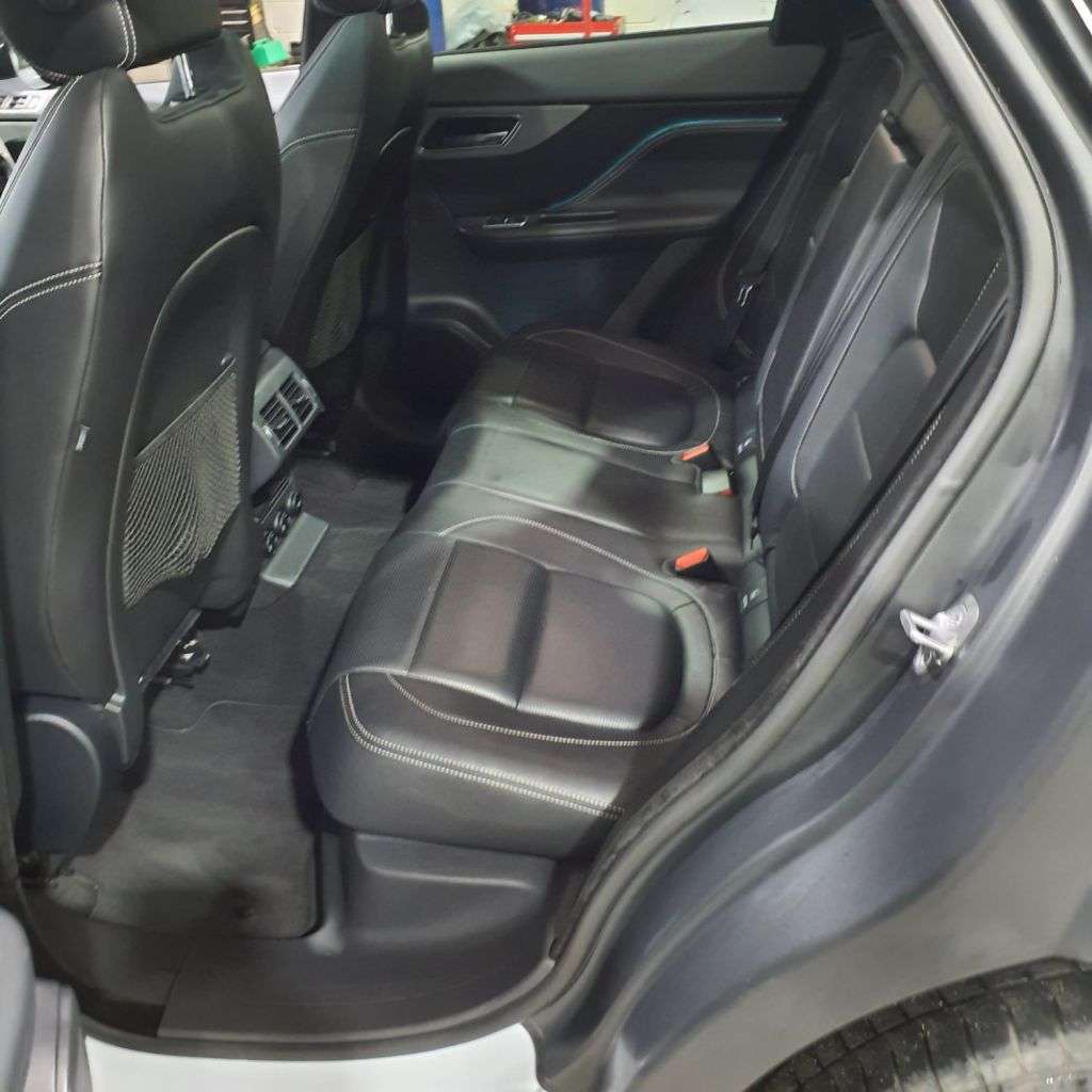 2018 JAGUAR F-PACE 2018 JAGUAR F-PACE