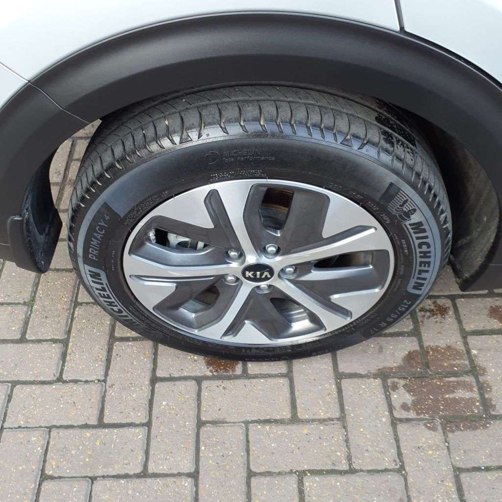 2020 KIA NIRO 2020 KIA NIRO